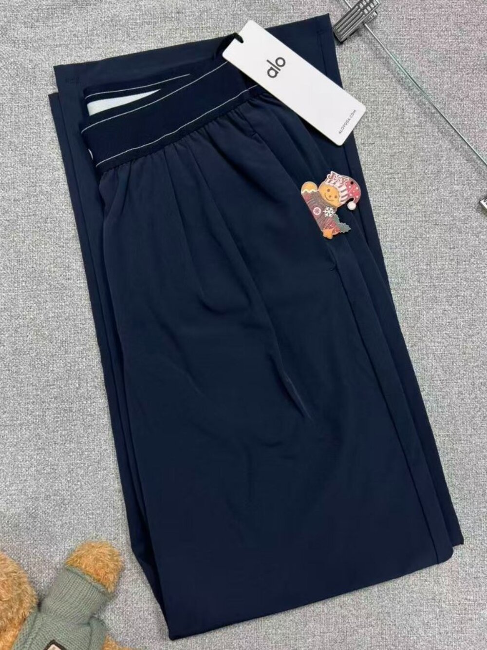 ALO Yoga Women’s Navy Wide Leg Pants 🚤Versatile Minimalist Style NWT 30" Inseam - Picture 4 of 6
